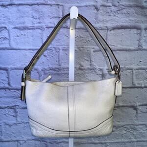 Authentic Coach Soho Leather Hobo Bag 10942 – White Pebbled Leather Shoulder Bag